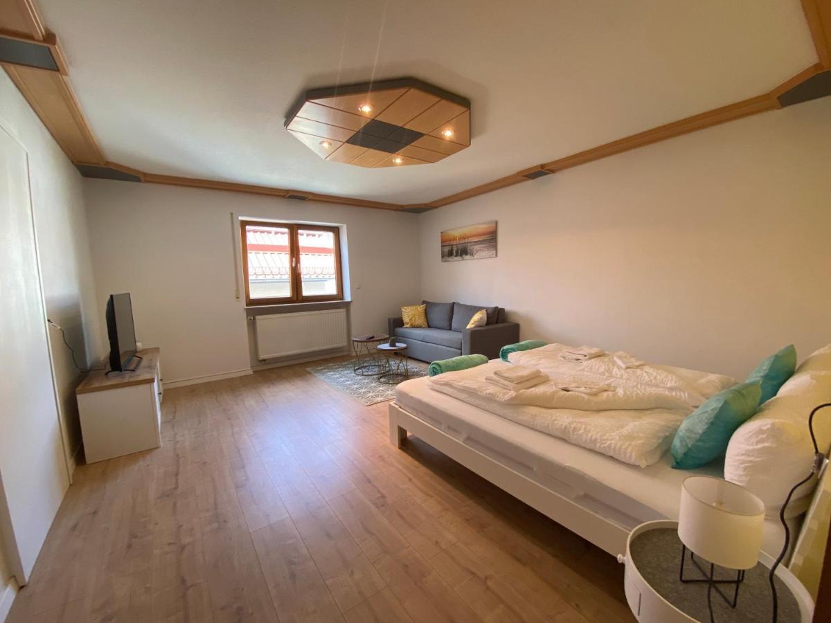 Ferien & Business Apartments Hohenfels Hohenfels  Bagian luar foto